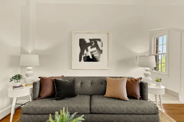 $389,000 | 644 Massachusetts Avenue Northeast, Unit 400, Washington, DC 20002