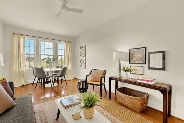 $389,000 | 644 Massachusetts Avenue Northeast, Unit 400, Washington, DC 20002