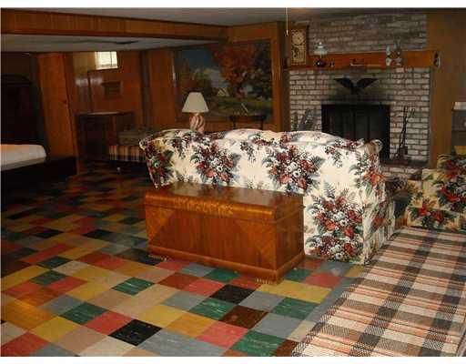 1841 Ridge Road Jeannette, PA 15644 - Photo 8 of 10 Den/Family/Great Room.