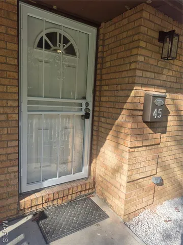 $189,900 | 45 Nottingham Lane, Belleville, IL 62223