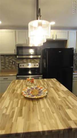 $189,900 | 45 Nottingham Lane, Belleville, IL 62223