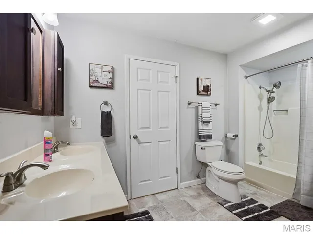 $189,900 | 45 Nottingham Lane, Belleville, IL 62223