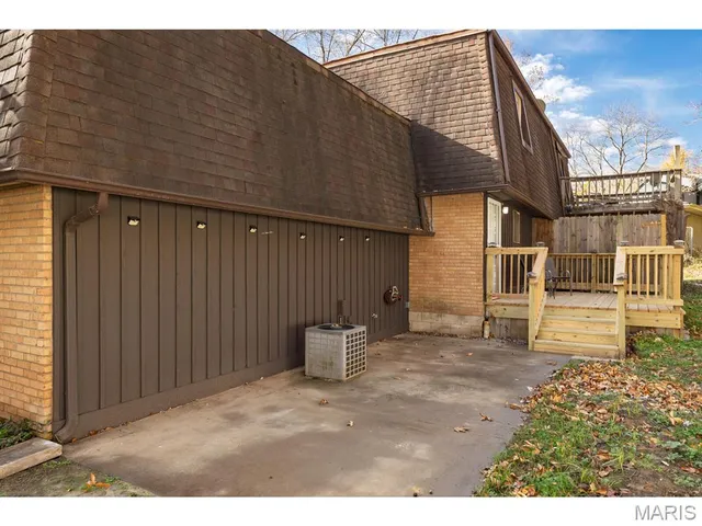 $189,900 | 45 Nottingham Lane, Belleville, IL 62223