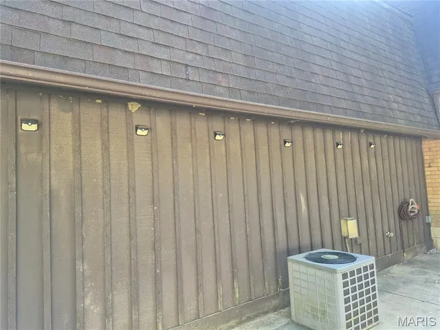 $189,900 | 45 Nottingham Lane, Belleville, IL 62223