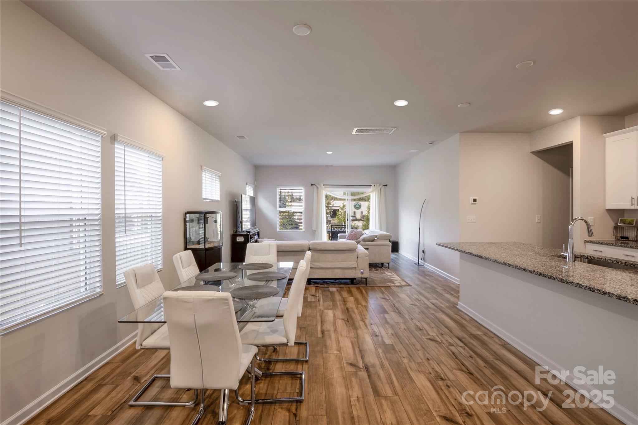 326 Olympia Way York, SC 29745 - Photo 4 of 27