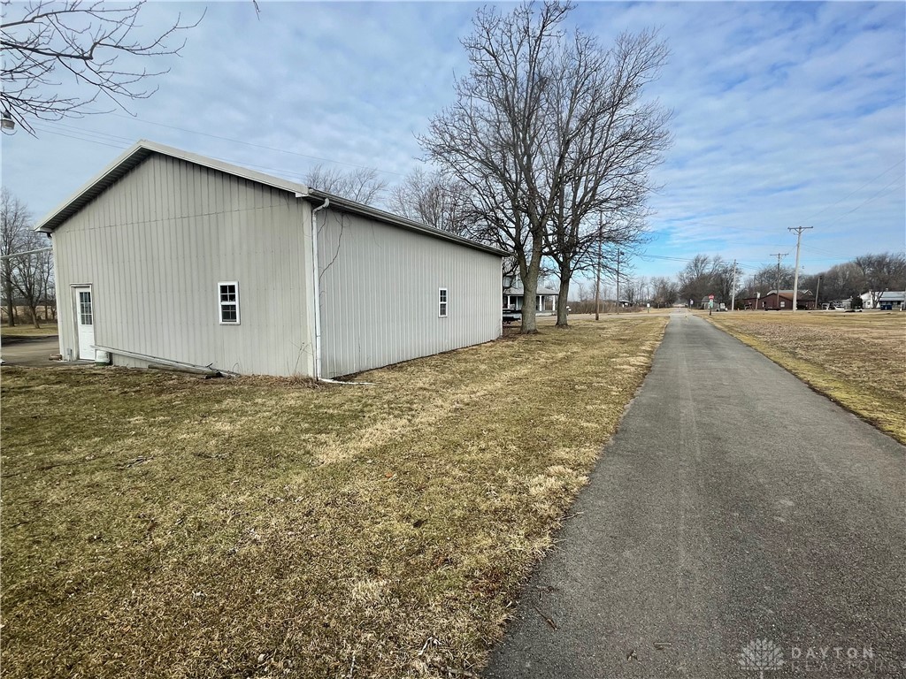 8816 Number 9 Road Brookville, OH 45309 - Photo 26 of 27 bike path