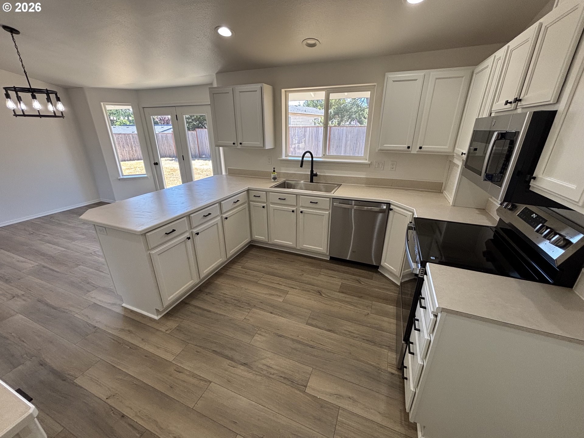 1445 Yew Street Florence, OR 97439 - Photo 13 of 34