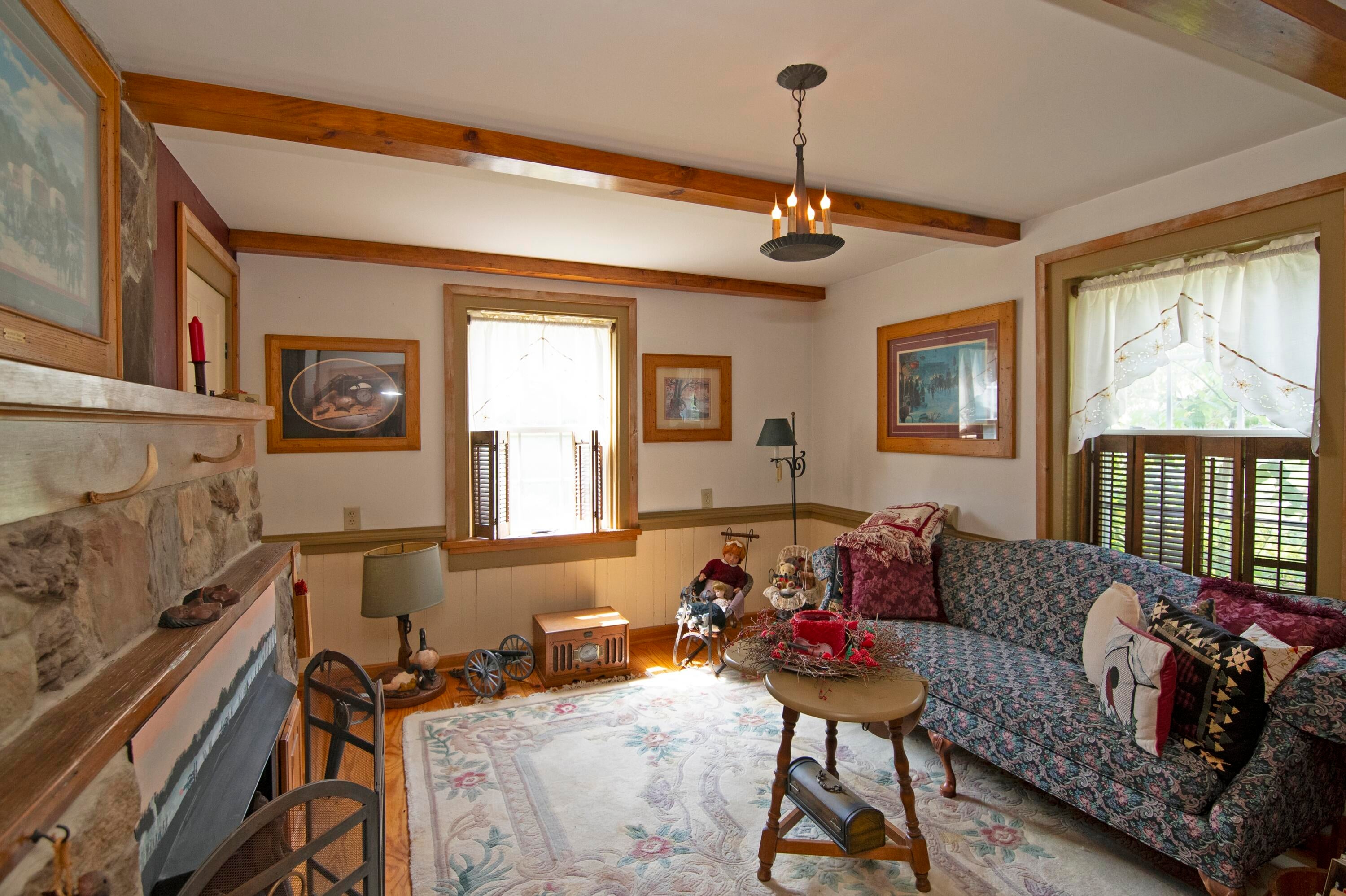 6412 Denmar Road Hillsboro, WV 24946 - Photo 14 of 100 Gallery Image 14