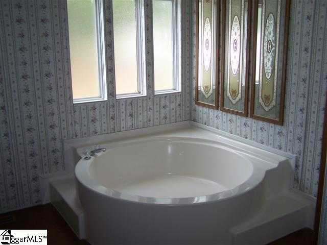 132 Acorn Trail Fountain Inn, SC 29644 - Photo 5 of 11 Gallery Image 5