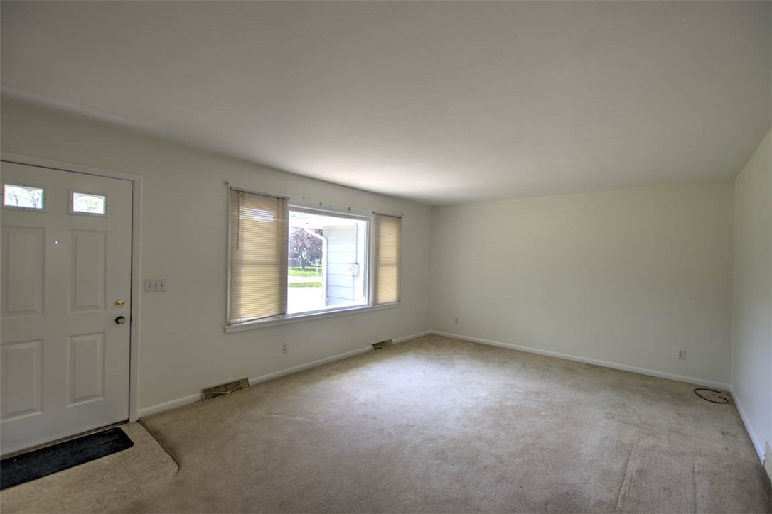 4732 Hayden Drive Decatur, IL 62521 - Photo 7 of 25 Gallery Image 7