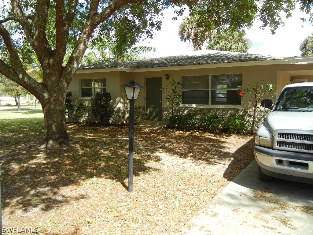 4090 Orange River Loop Road Fort Myers, FL 33905 - Photo 2 of 25 Gallery Image 2