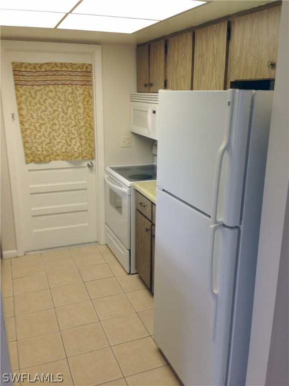 4090 Orange River Loop Road Fort Myers, FL 33905 - Photo 5 of 25 Gallery Image 5