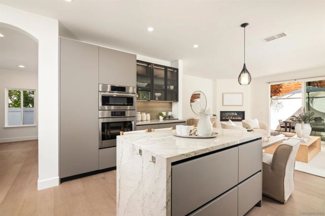 $2,500,000 | 1040 Van Nuys Street, San Diego, CA 92109