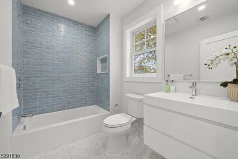 $1,725,000 | 47 Red Road, Chatham, NJ 07928