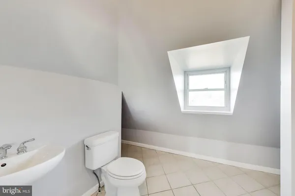 $5,600 | 1006 Otis Place Northwest, Washington, DC 20010