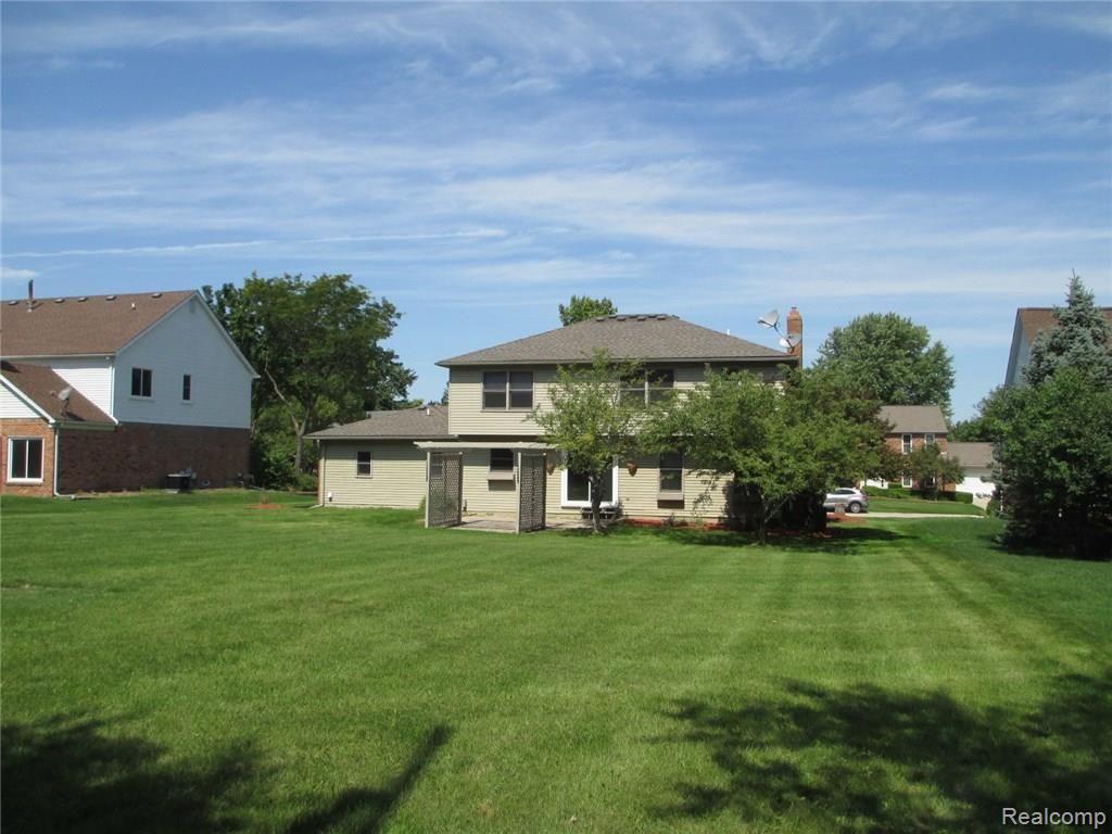 2415 Rancroft Beat Rochester, MI 48306 - Photo 5 of 30