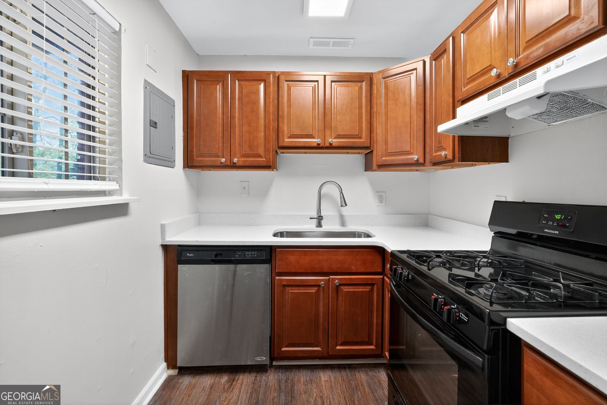 2516 Peachwood Circle Northeast, Unit 2 Atlanta, GA 30345 - Photo 3 of 18