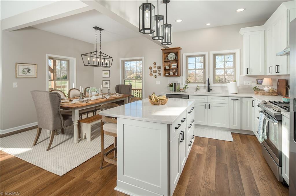 1626 Black Mountain Road Pilot Mountain, NC 27041 - Photo 13 of 47