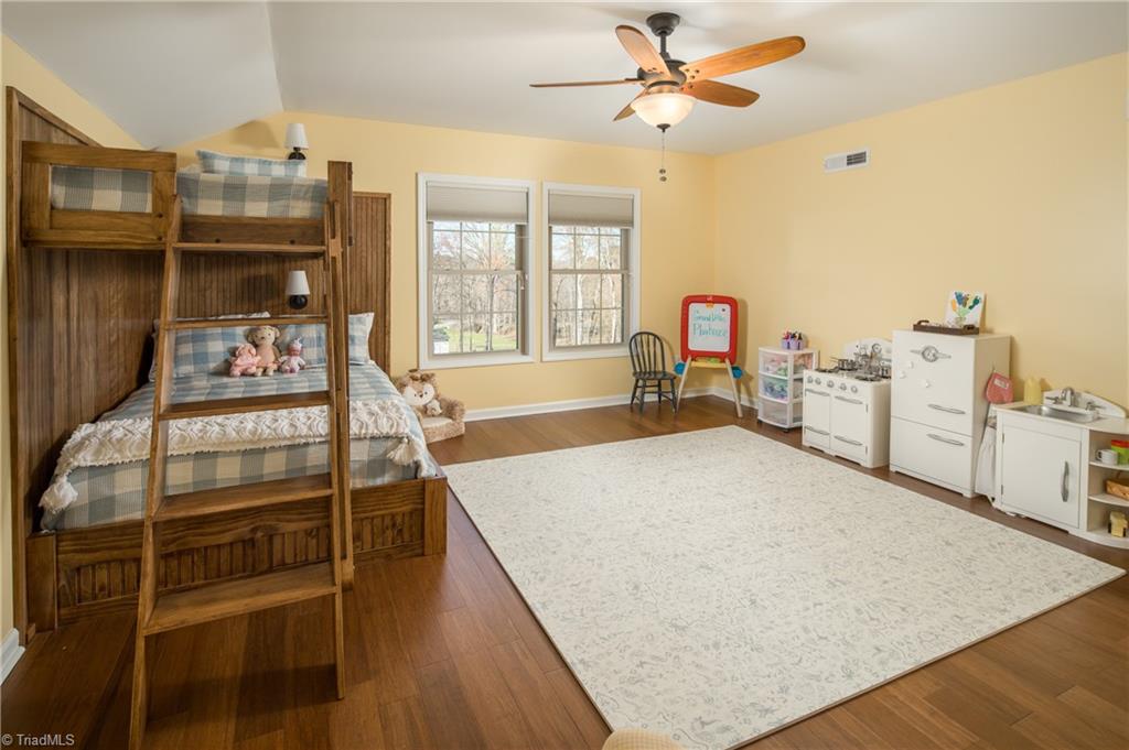 1626 Black Mountain Road Pilot Mountain, NC 27041 - Photo 24 of 47