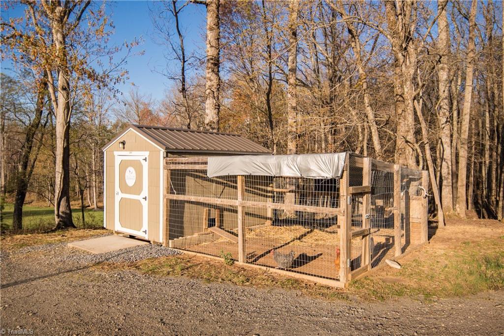 1626 Black Mountain Road Pilot Mountain, NC 27041 - Photo 37 of 47