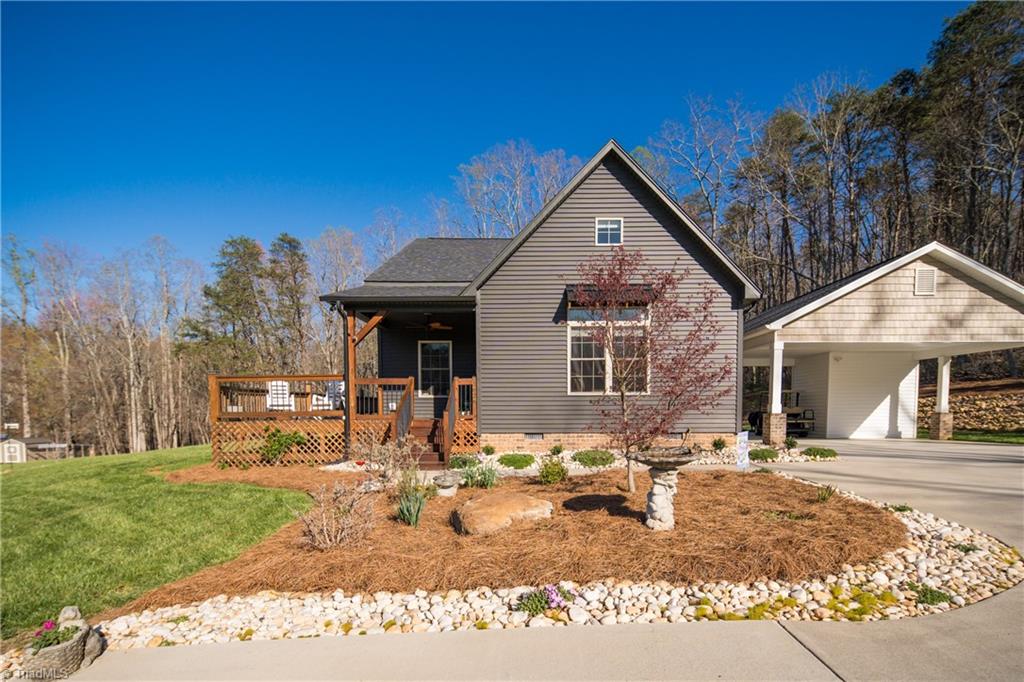 1626 Black Mountain Road Pilot Mountain, NC 27041 - Photo 41 of 47