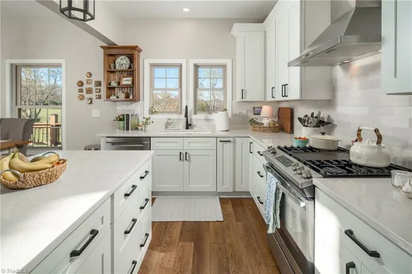 $715,000 | 1626 Black Mountain Road, Pilot Mountain, NC 27041