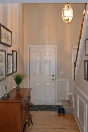 $2,900 | 2990 Peachtree Circle, Aurora, IL 60502