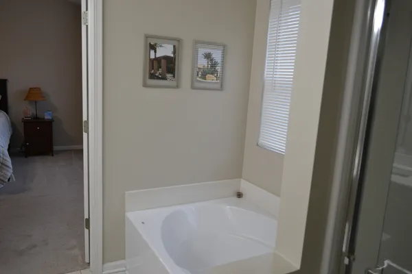 $2,900 | 2990 Peachtree Circle, Aurora, IL 60502