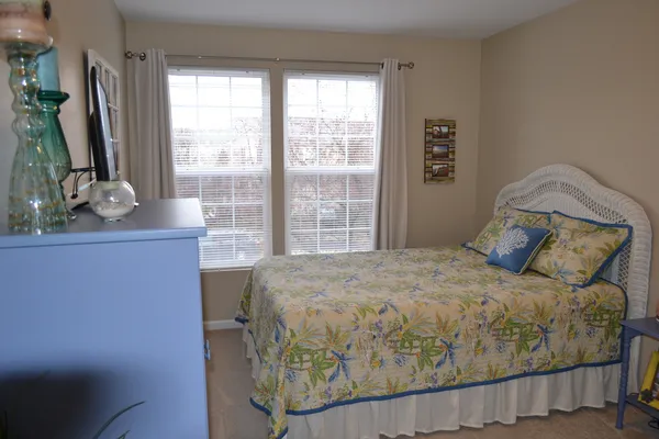 $2,900 | 2990 Peachtree Circle, Aurora, IL 60502