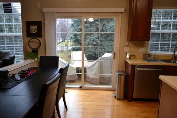 $2,900 | 2990 Peachtree Circle, Aurora, IL 60502