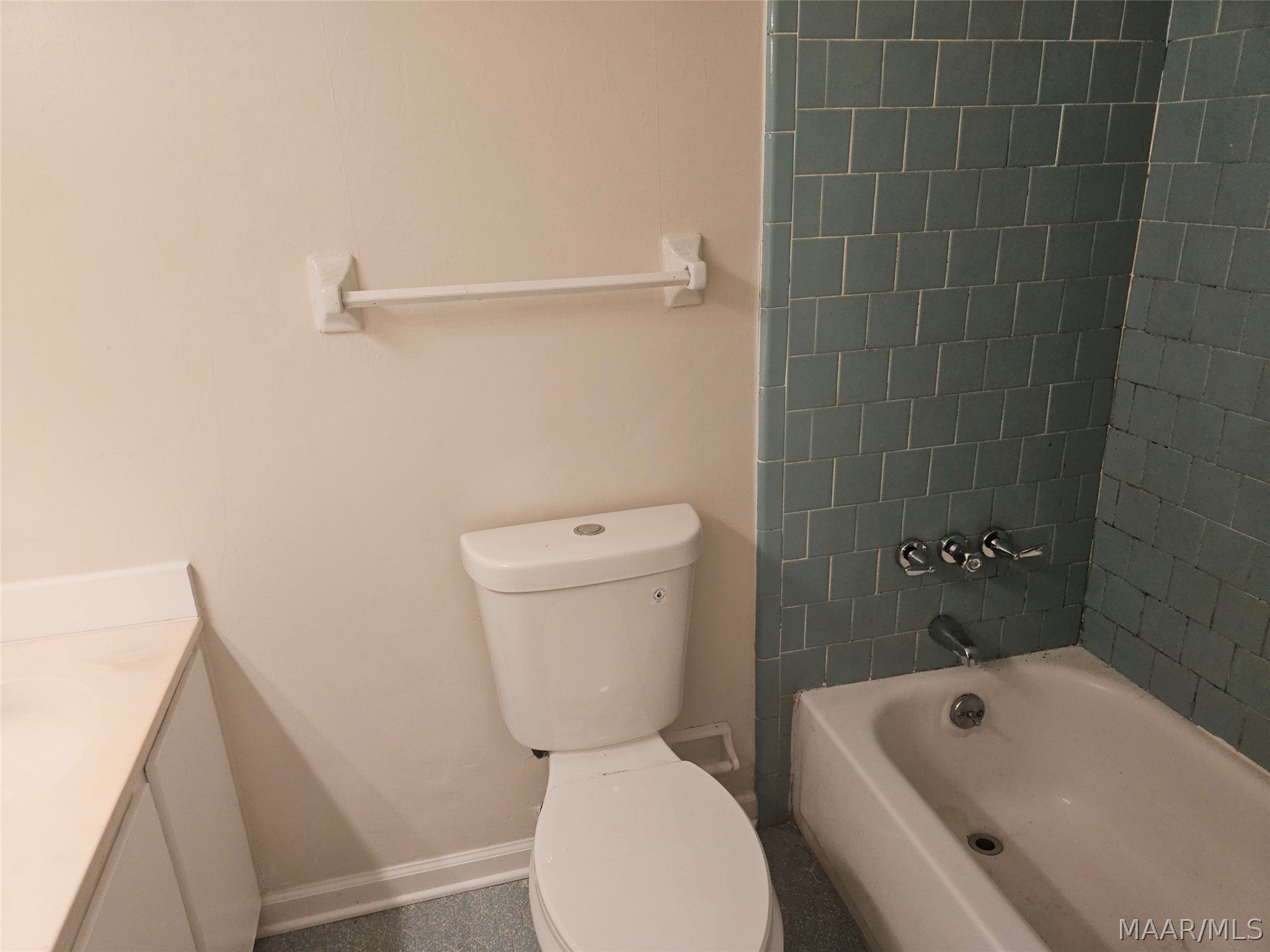 2750 Argyle Road Montgomery, AL 36116 - Photo 14 of 19 Gallery Image 14