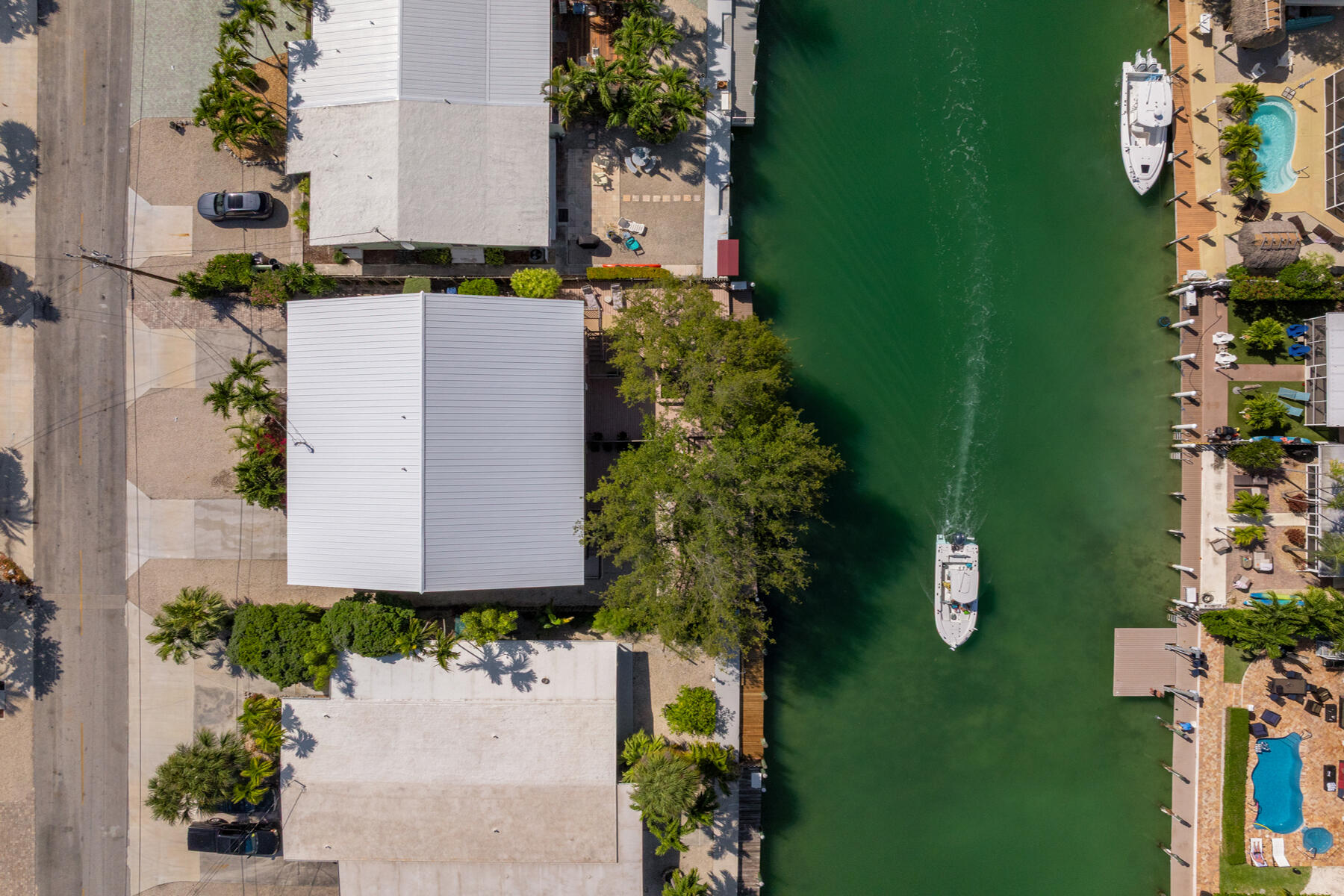 391 10th Street Key Colony Beach, FL 33051 - Photo 4 of 51 391 10th Street