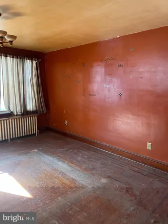 $69,900 | 321 South Vine Street, Mount Carmel, PA 17851