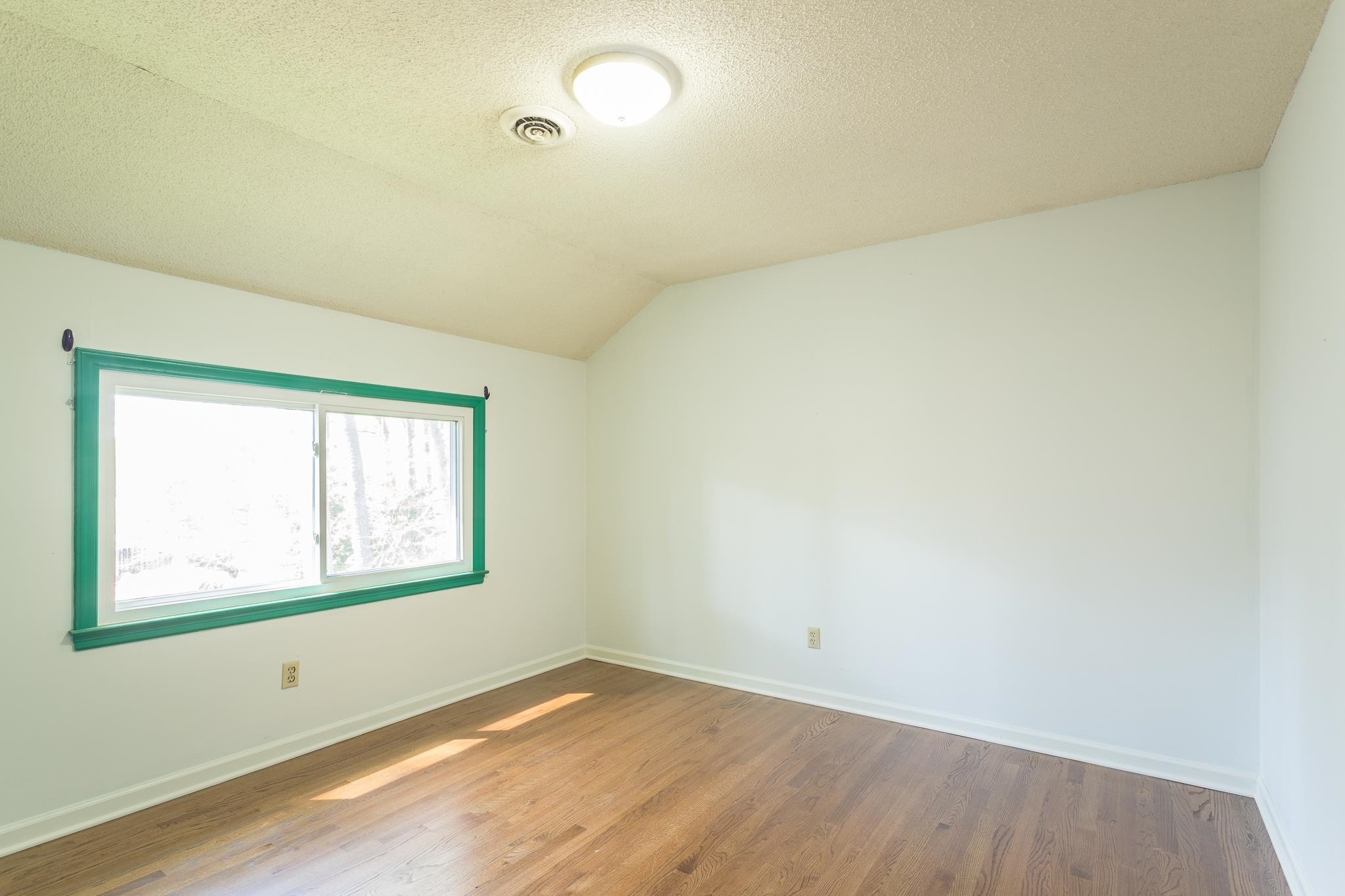 2016 Eagleton Circle Raleigh, NC 27609 - Photo 25 of 34 Photo 25