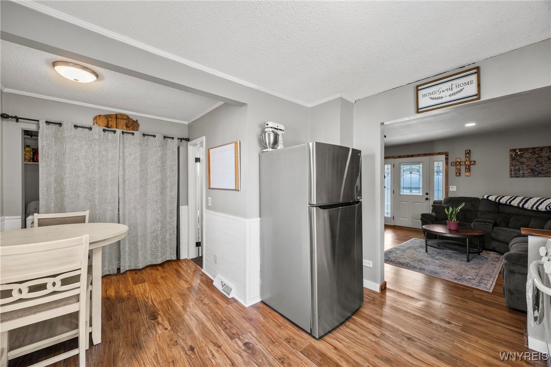 433 Borden Road Cheektowaga, NY 14043 - Photo 15 of 39