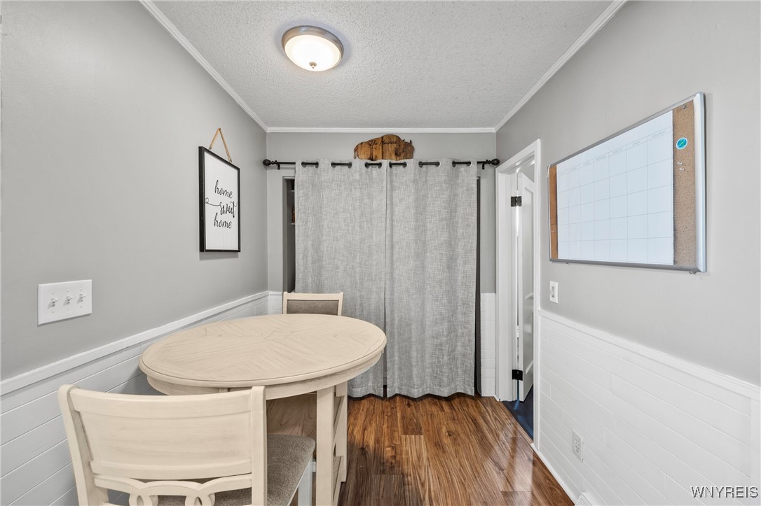 433 Borden Road Cheektowaga, NY 14043 - Photo 16 of 39