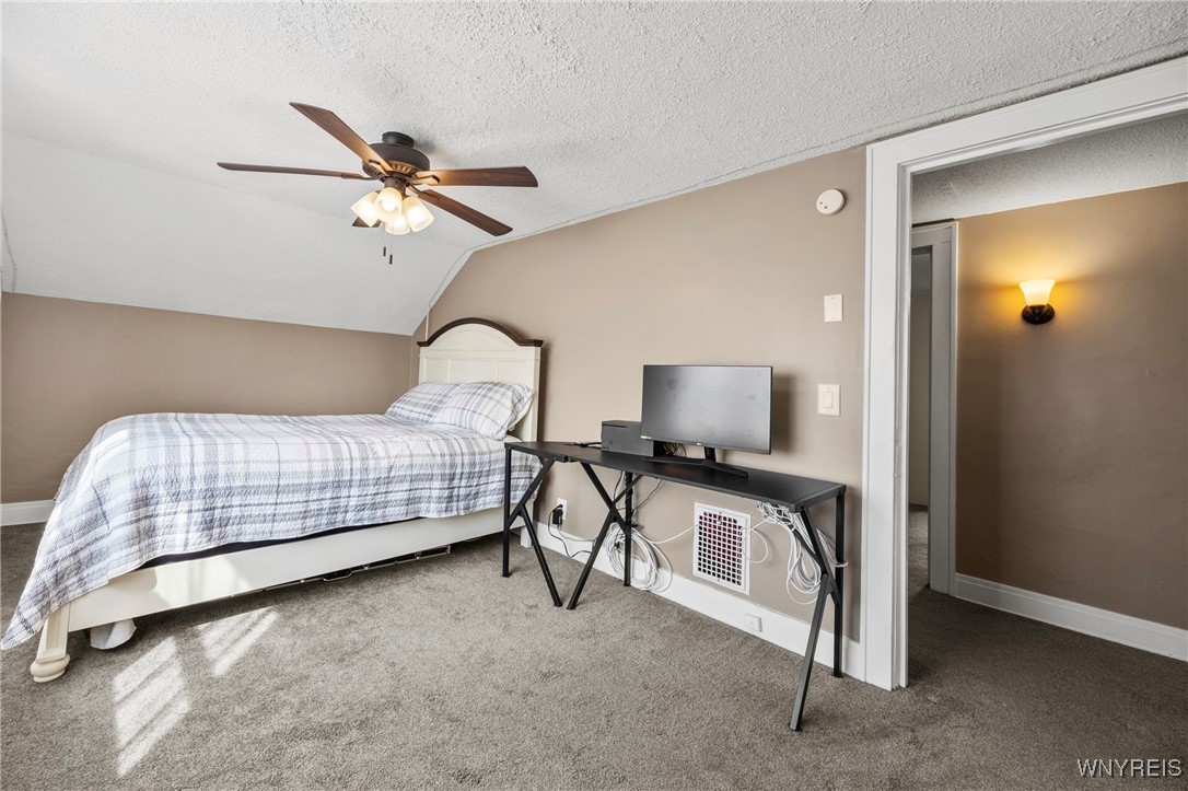 433 Borden Road Cheektowaga, NY 14043 - Photo 21 of 39