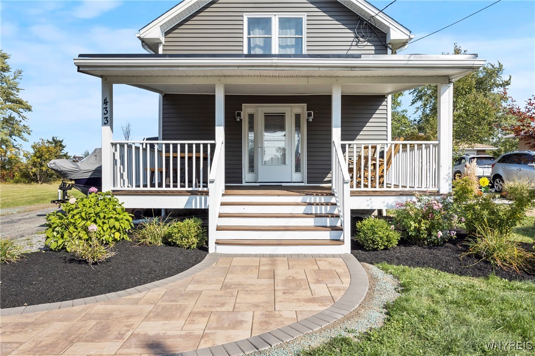 433 Borden Road Cheektowaga, NY 14043 - Photo 4 of 39