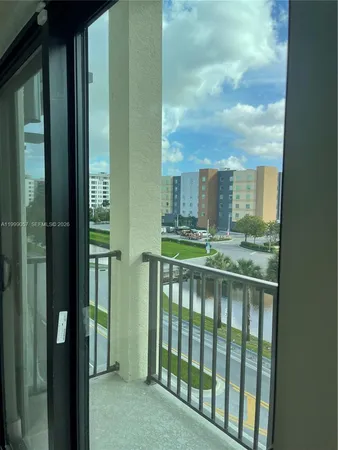 $455,000 | 8167 Northwest 41st Street, Unit E409, Doral, FL 33166