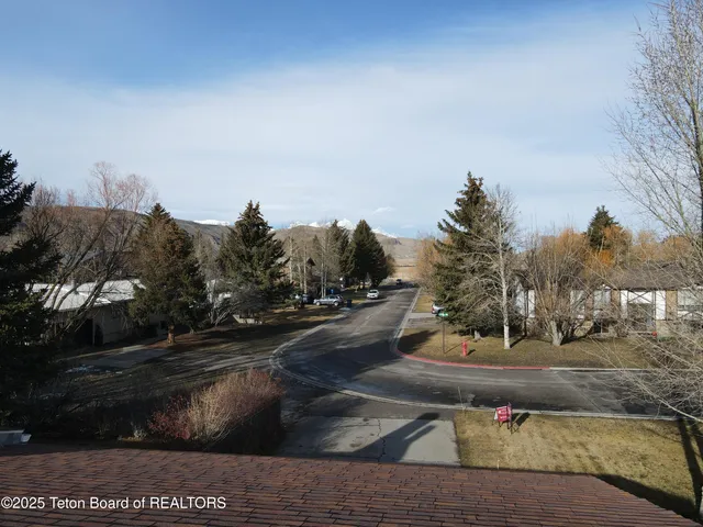$2,220,000 | 700 Pearl Street, Jackson, WY 83001
