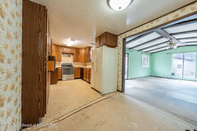 $2,220,000 | 700 Pearl Street, Jackson, WY 83001