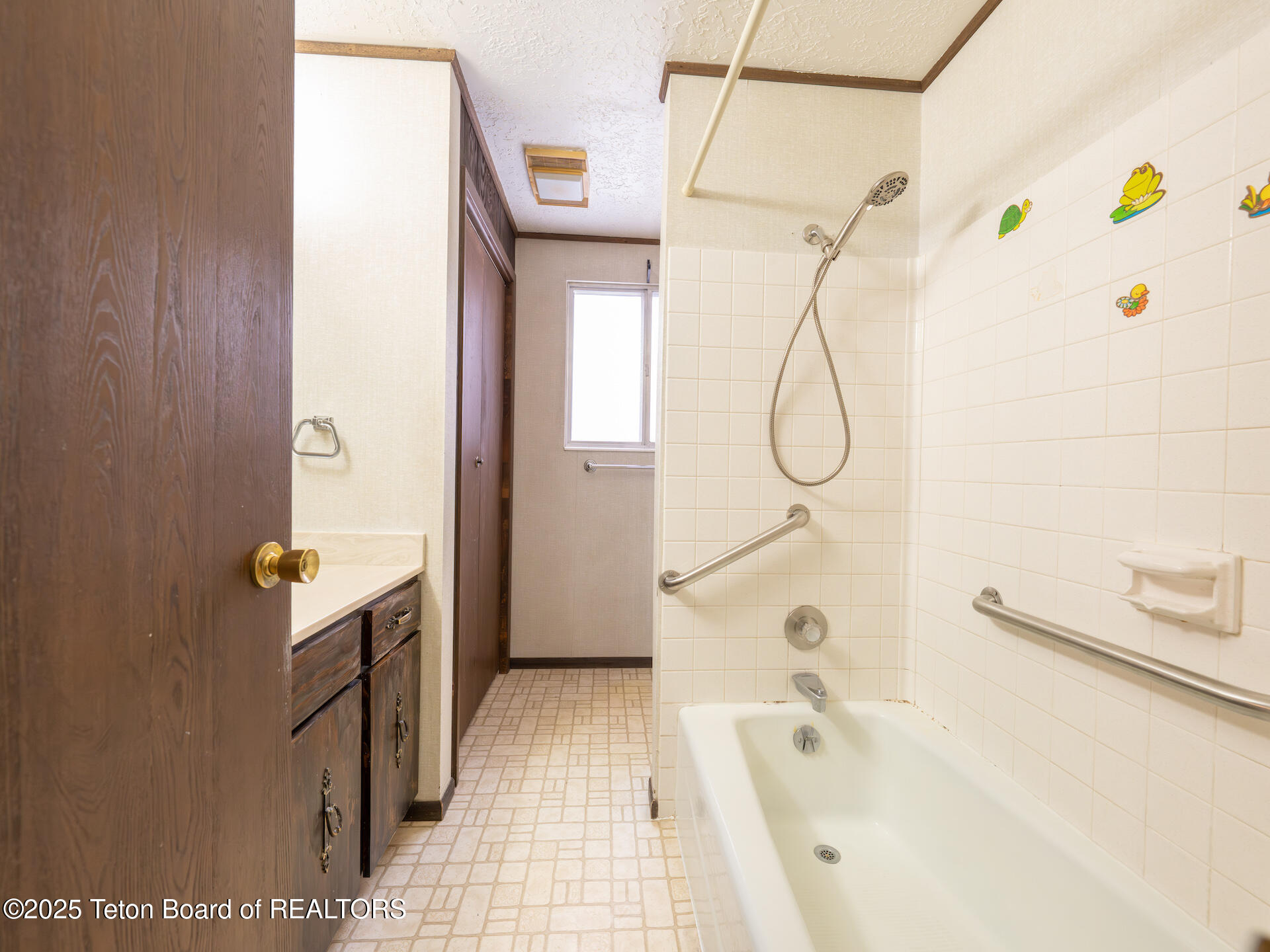 700 Pearl Street Jackson, WY 83001 - Photo 14 of 47 CRS07539 copy