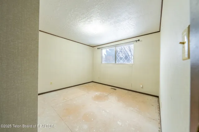 $2,220,000 | 700 Pearl Street, Jackson, WY 83001