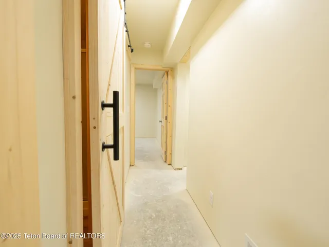 $2,220,000 | 700 Pearl Street, Jackson, WY 83001