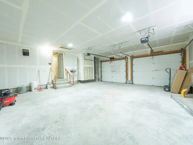 $2,220,000 | 700 Pearl Street, Jackson, WY 83001