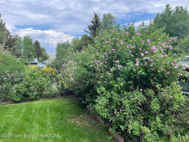 $2,220,000 | 700 Pearl Street, Jackson, WY 83001