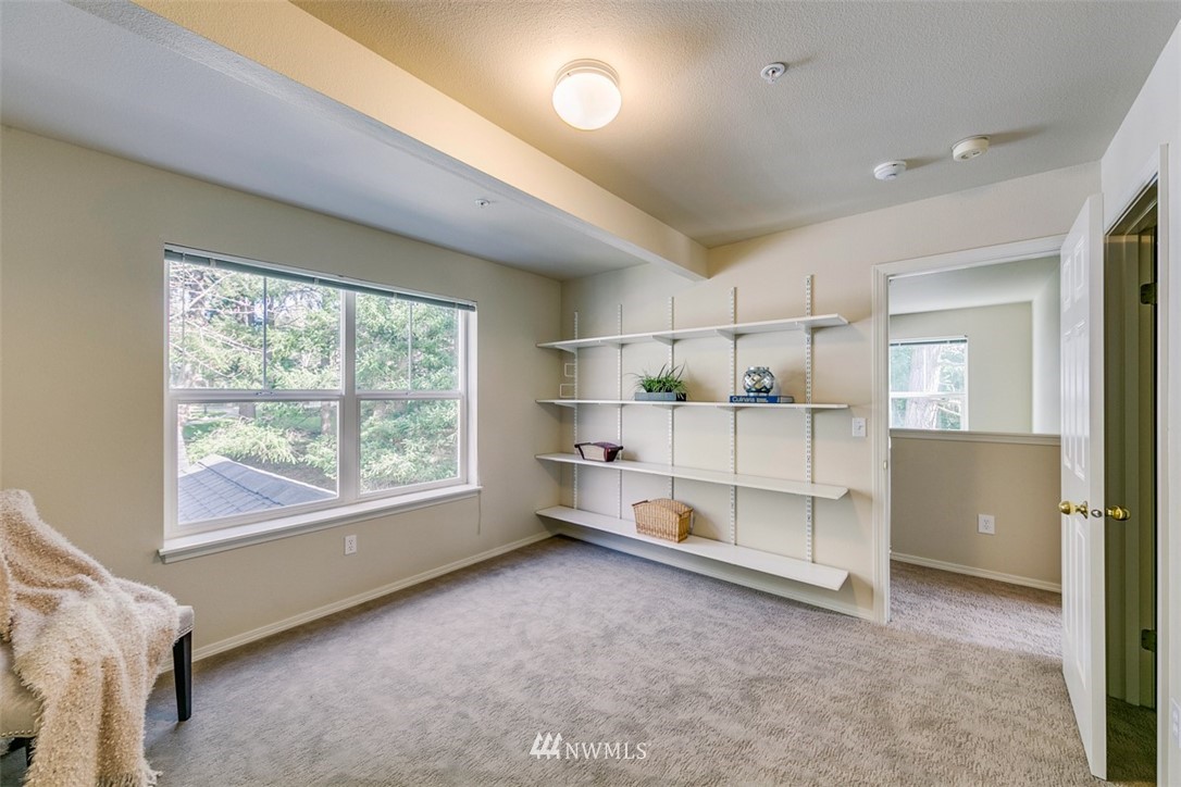 1240 Weaver Road Northwest, Unit B7 Bainbridge Island, WA 98110 - Photo 20 of 25 Gallery Image 20