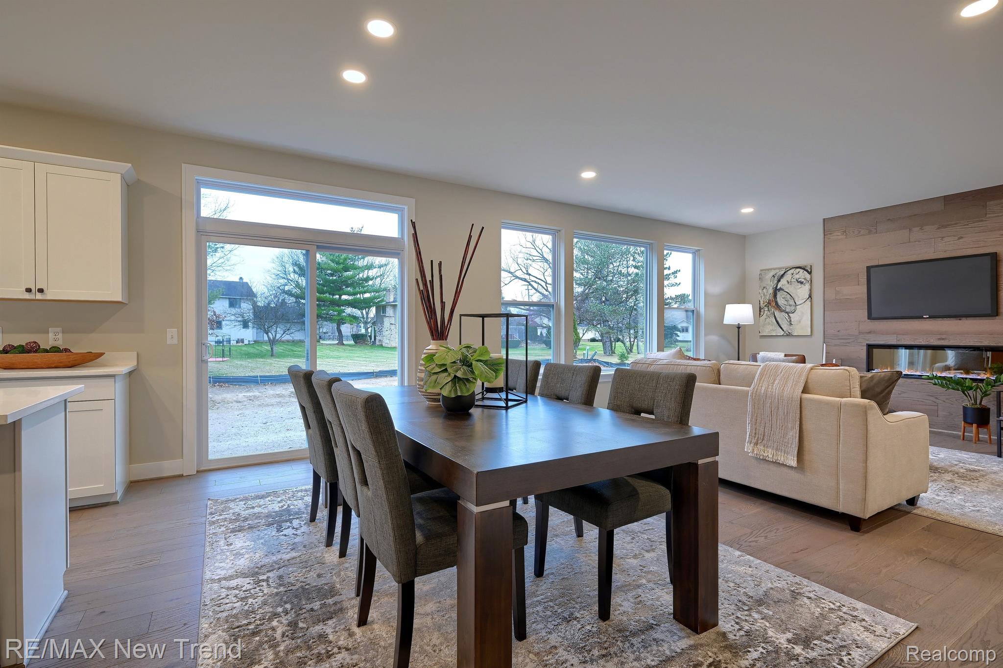 4083 Inverrary Court Commerce Township, MI 48382 - Photo 14 of 37 Gallery Image 14