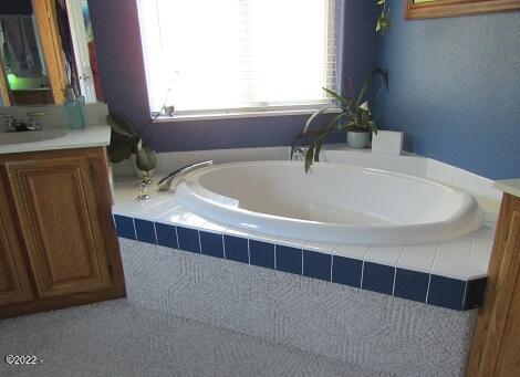 1240 Southwest Sailfish Loop Waldport, OR 97394 - Photo 15 of 29 soaking tub