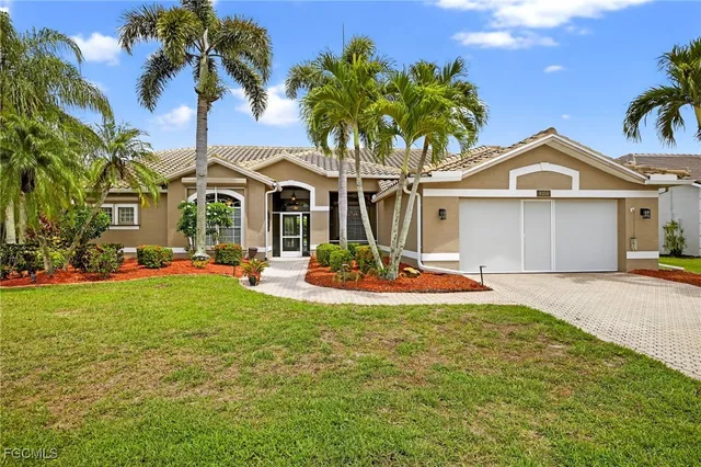 $699,900 | 8350 Trentwood Court, Fort Myers, FL 33912